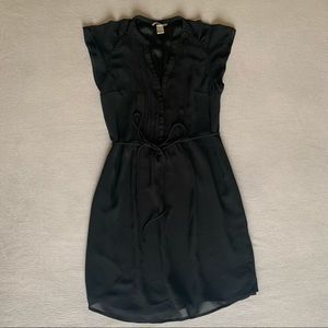 H&M | Short Sleeve Black Dress